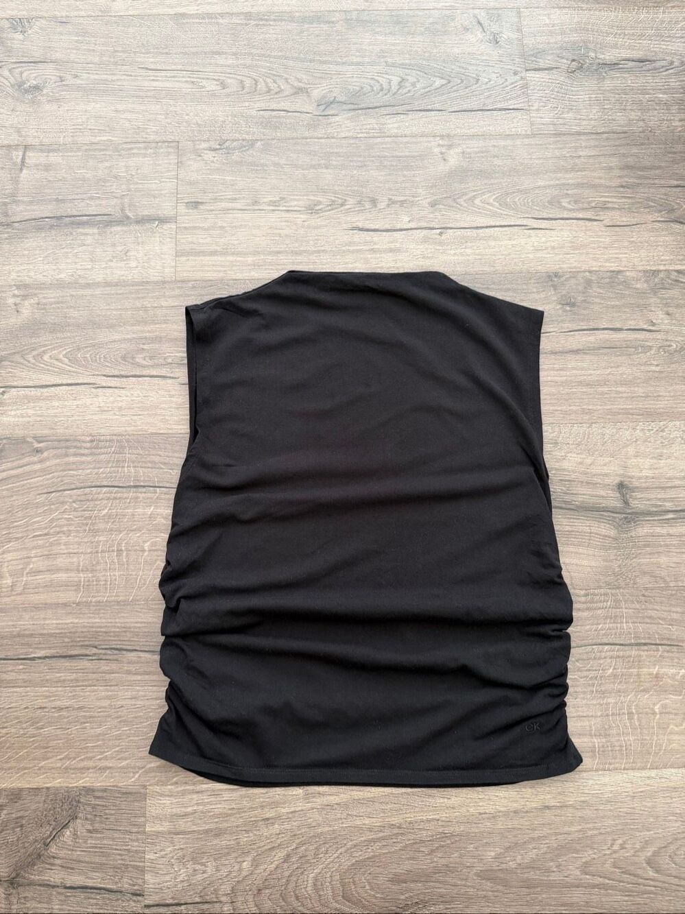 Calvin Klein sleeveless, boat-neck sleeveless top Women’s size XL